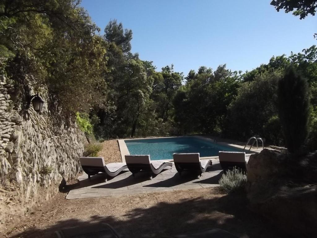 Гостевой дом La Bastide Du Vallon Saumane-de-Vaucluse Экстерьер фото